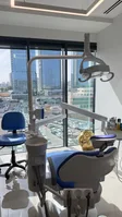 דר וייס דנטל אסטתיקס - איטום חריצים בפתח תקווה